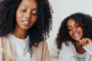 How Moms & Daughters Can Close the Investing Gender Gap